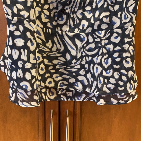 CAbi Purr blue leopard peplum tank - Picture 5 of 8